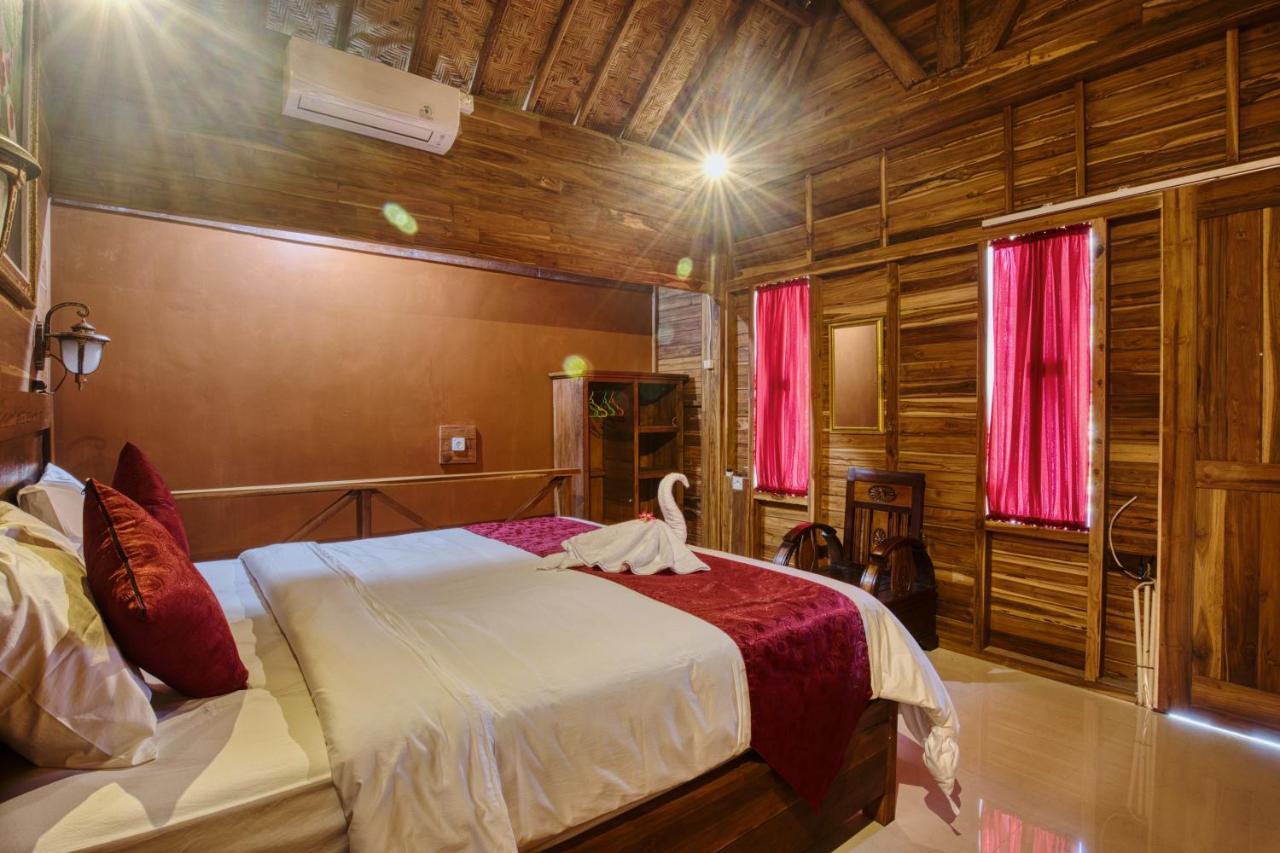 Linas Villas Toyapakeh Buitenkant foto