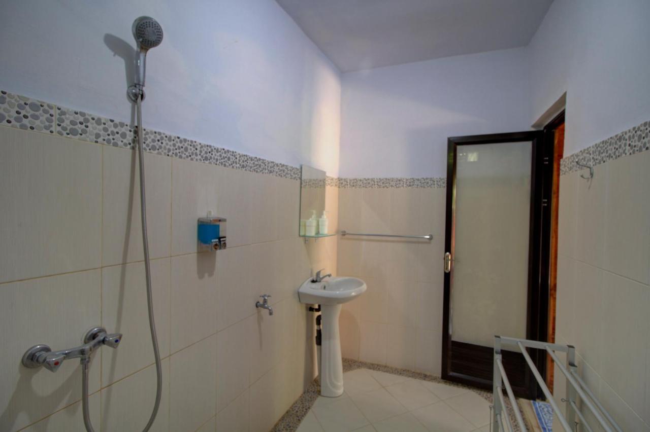 Linas Villas Toyapakeh Buitenkant foto